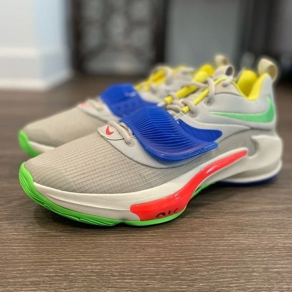 Nike Zoom Freak 3 Light Stone sz 9.5, 11